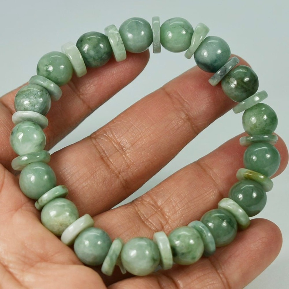 Green Jade Beaded Bracelet Length 7 Inch. 174.15 Ct. Natural Gemstone - Picture 1 of 3